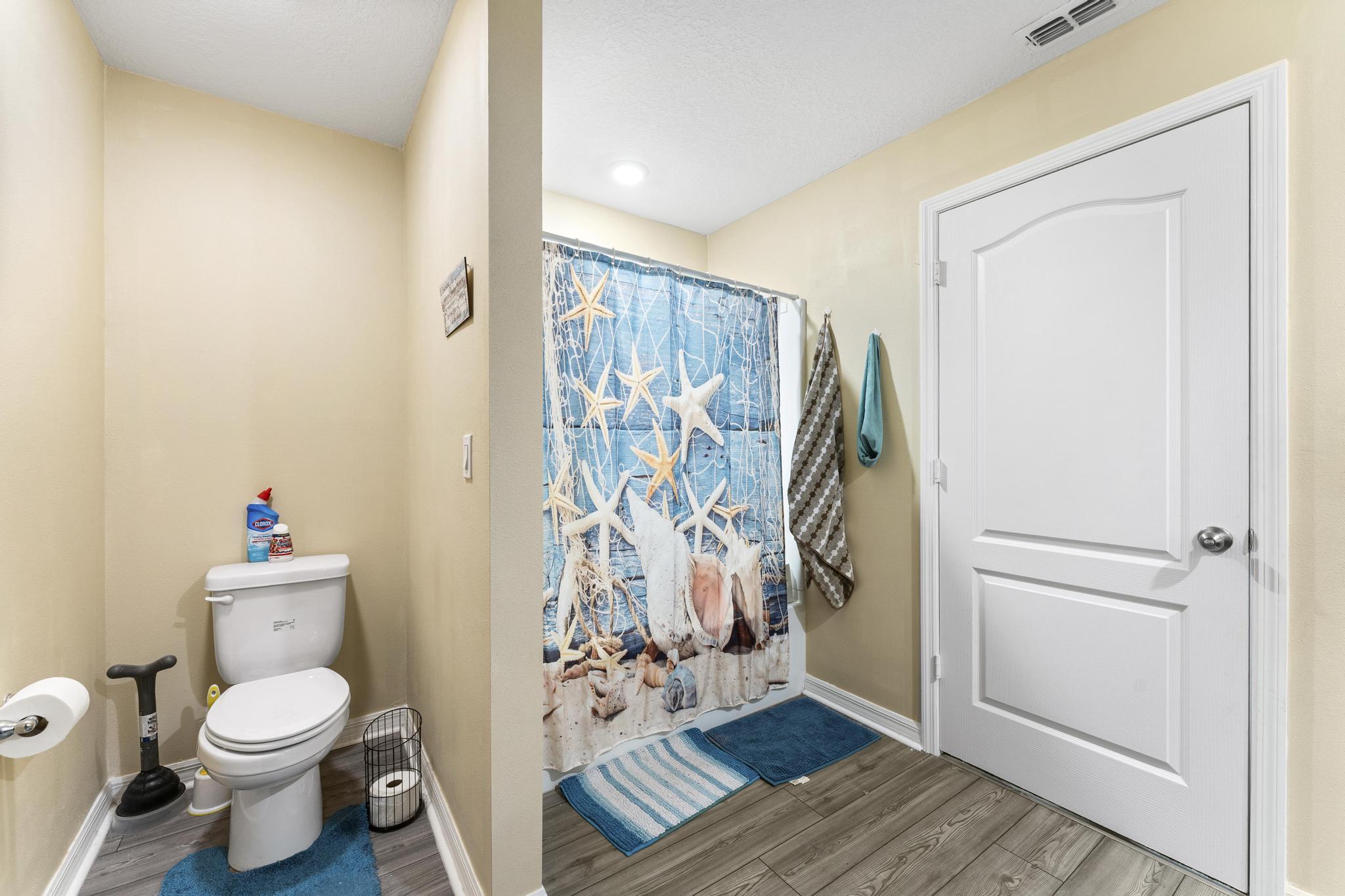 CELEBRATION POINTE - Residential