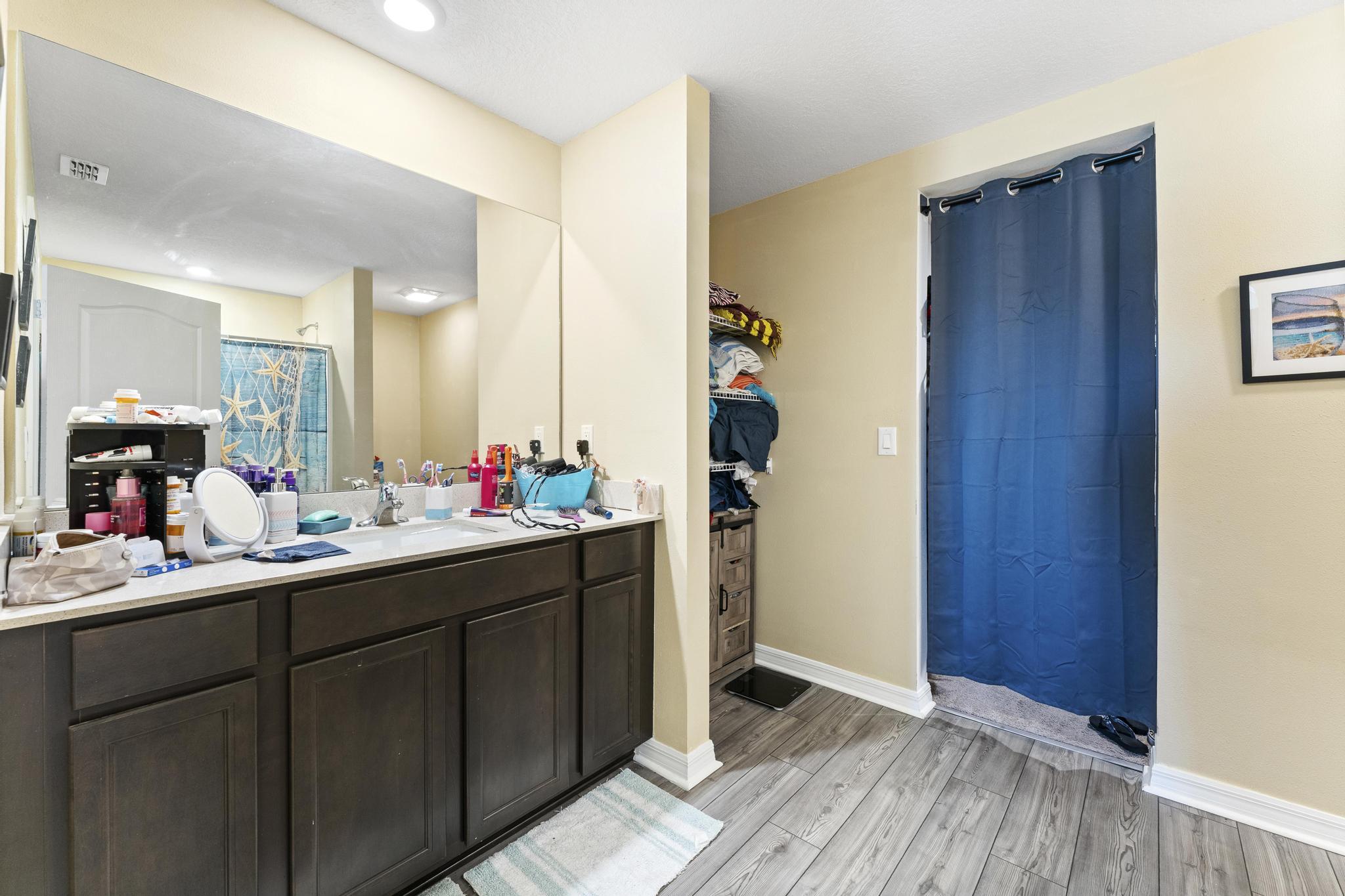 CELEBRATION POINTE - Residential