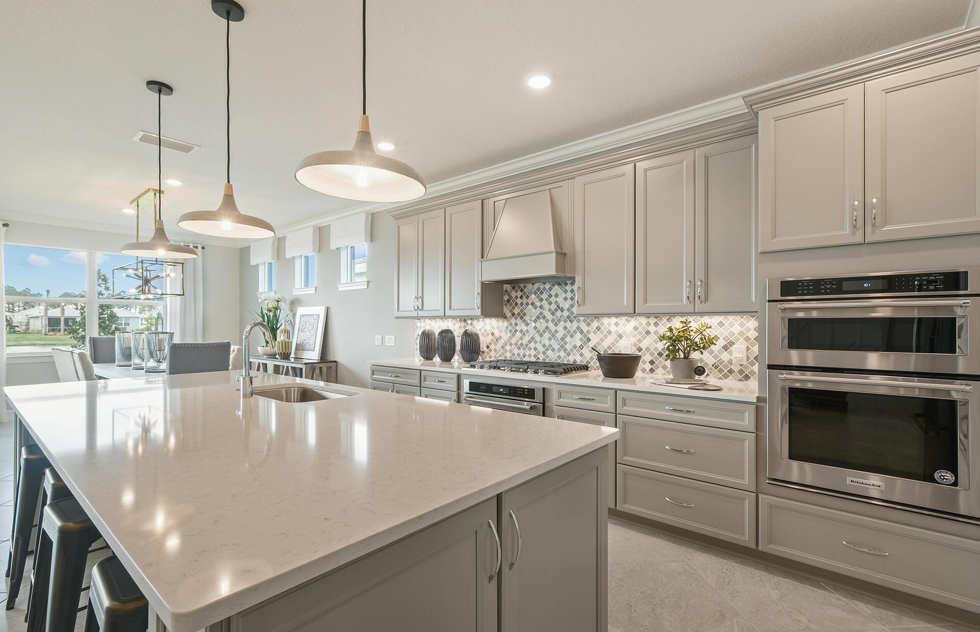DEL WEBB TRADITION - Residential