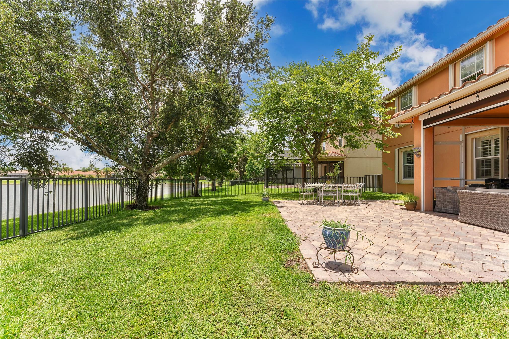 3460 Princeton Dr