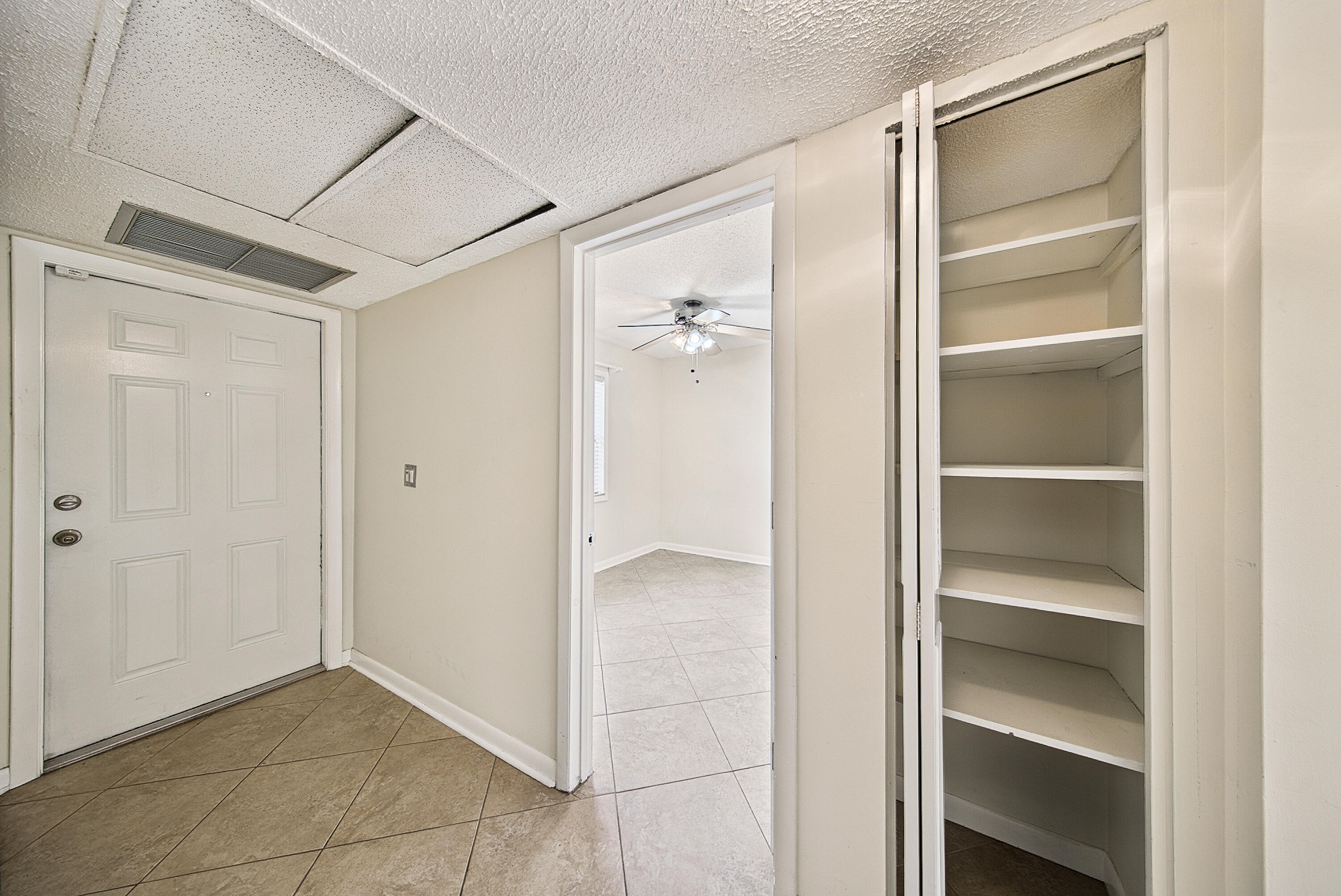 NO 1 PALM-AIRE VILLAGE CONDO - Residential