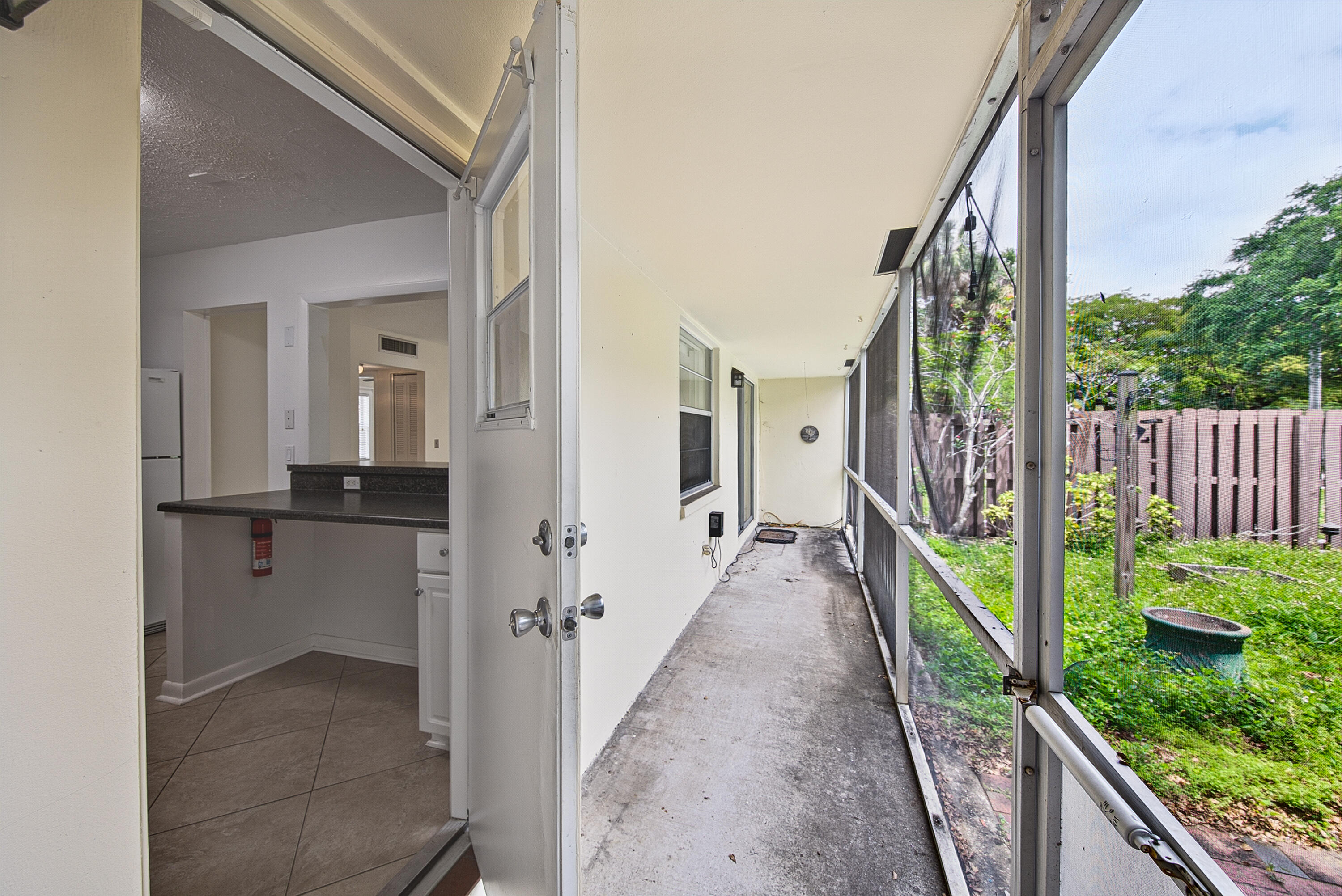 NO 1 PALM-AIRE VILLAGE CONDO - Residential