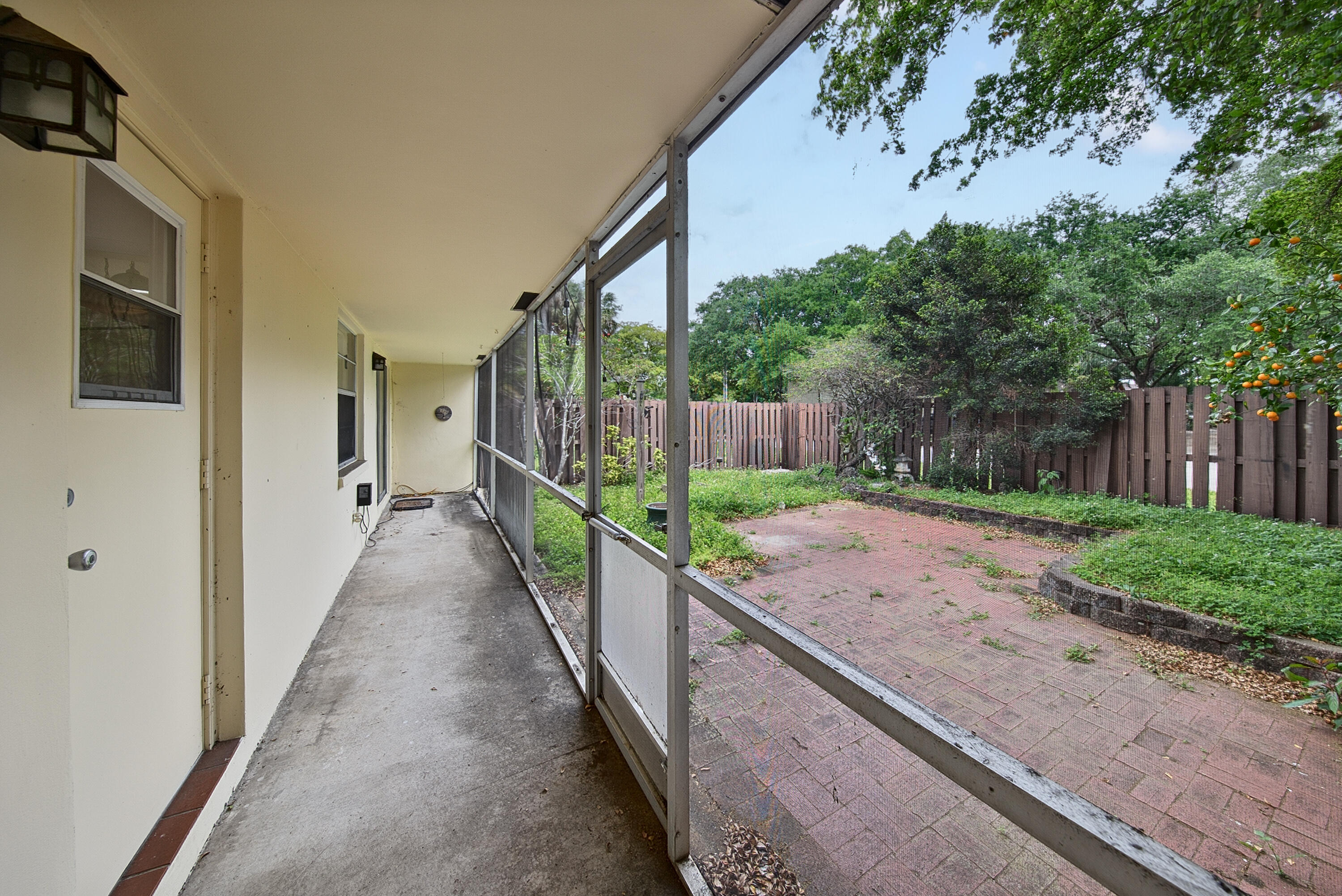 NO 1 PALM-AIRE VILLAGE CONDO - Residential