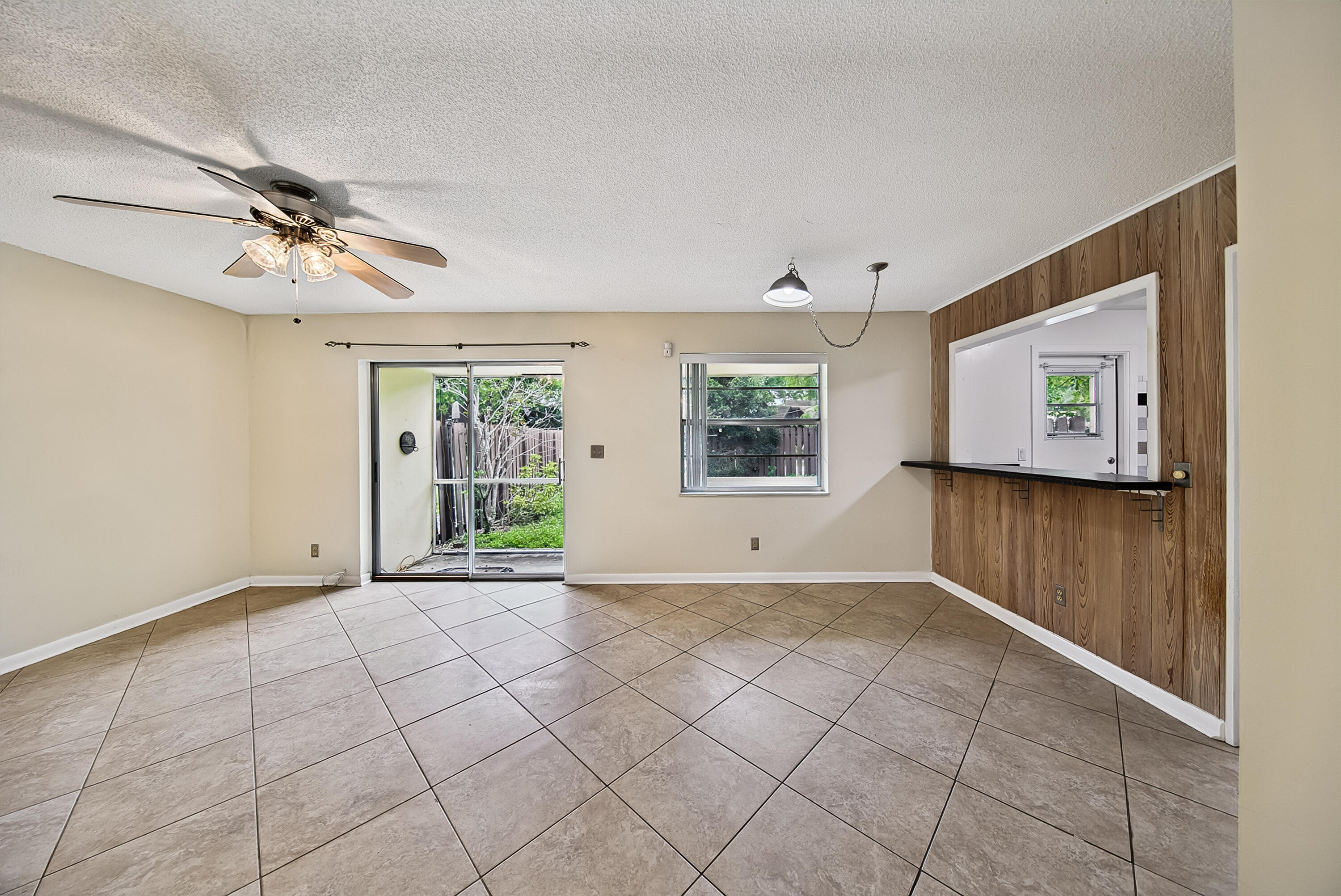 NO 1 PALM-AIRE VILLAGE CONDO - Residential