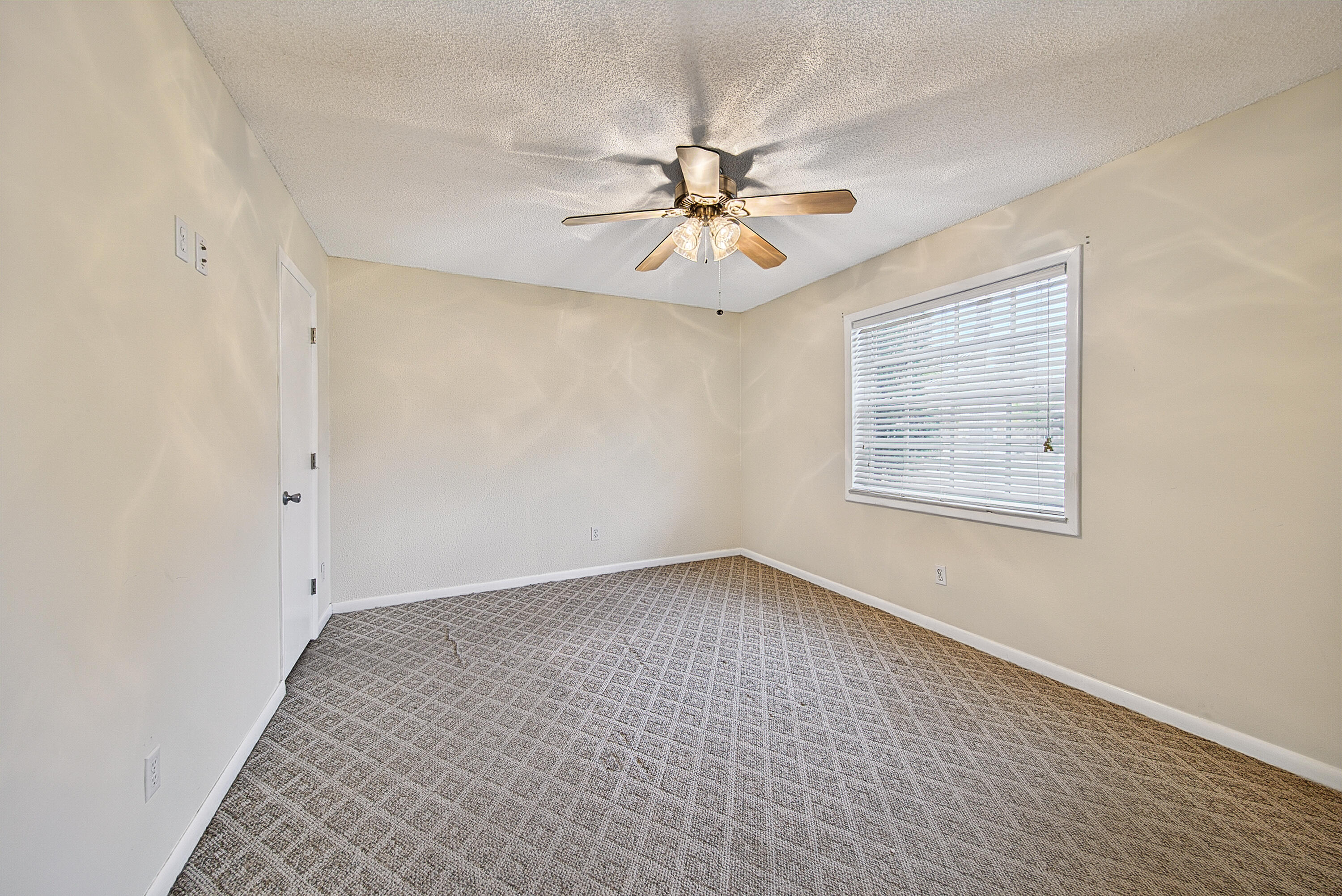 NO 1 PALM-AIRE VILLAGE CONDO - Residential