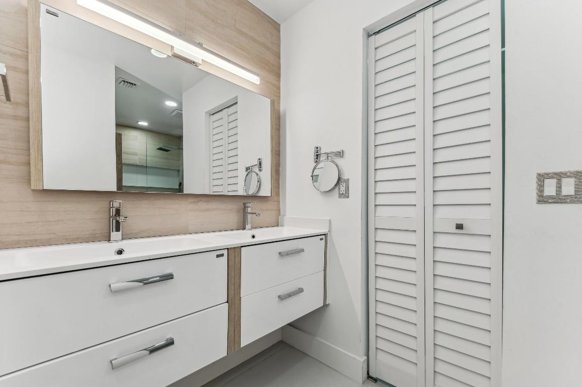 PALM GREENS AT VILLA DEL RAY COND PHASE 1,2,2-A,2- - Residential