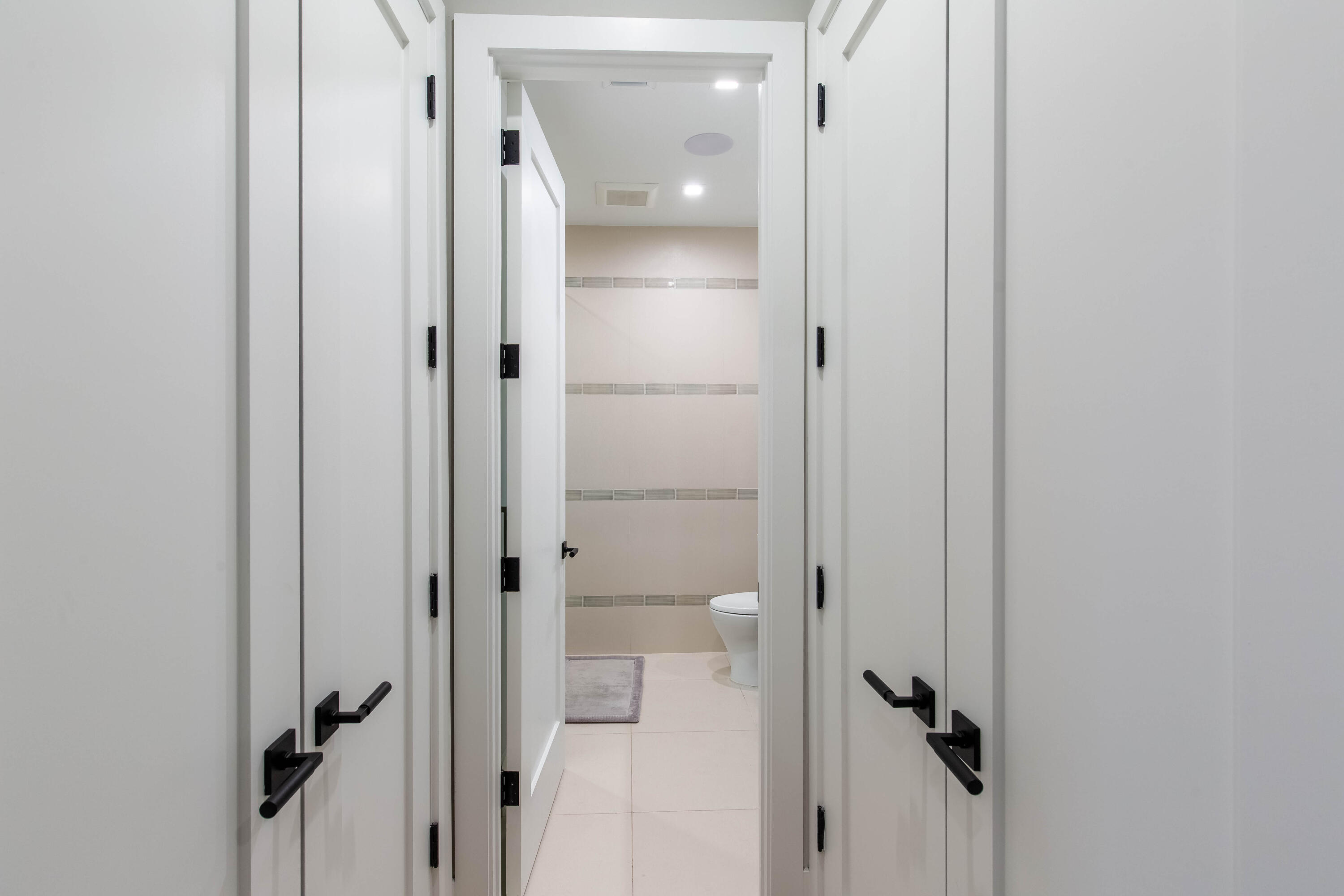 BREAKERS WEST 8 - Residential