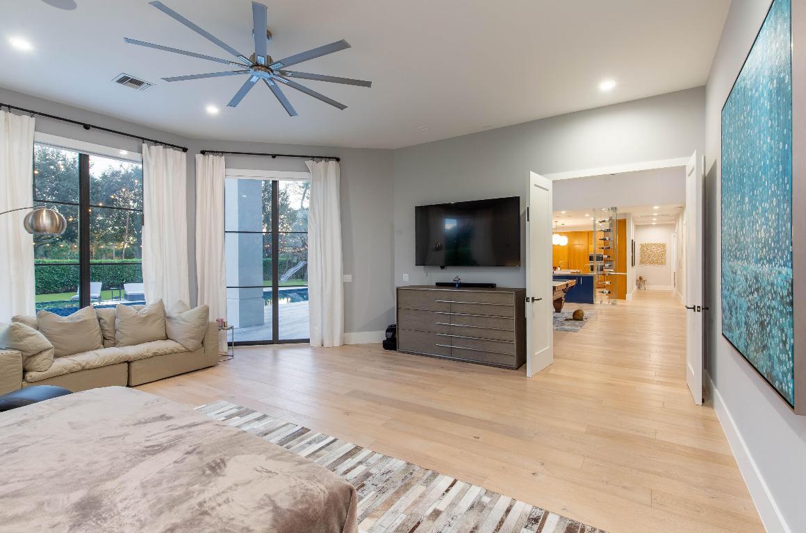 BREAKERS WEST 8 - Residential