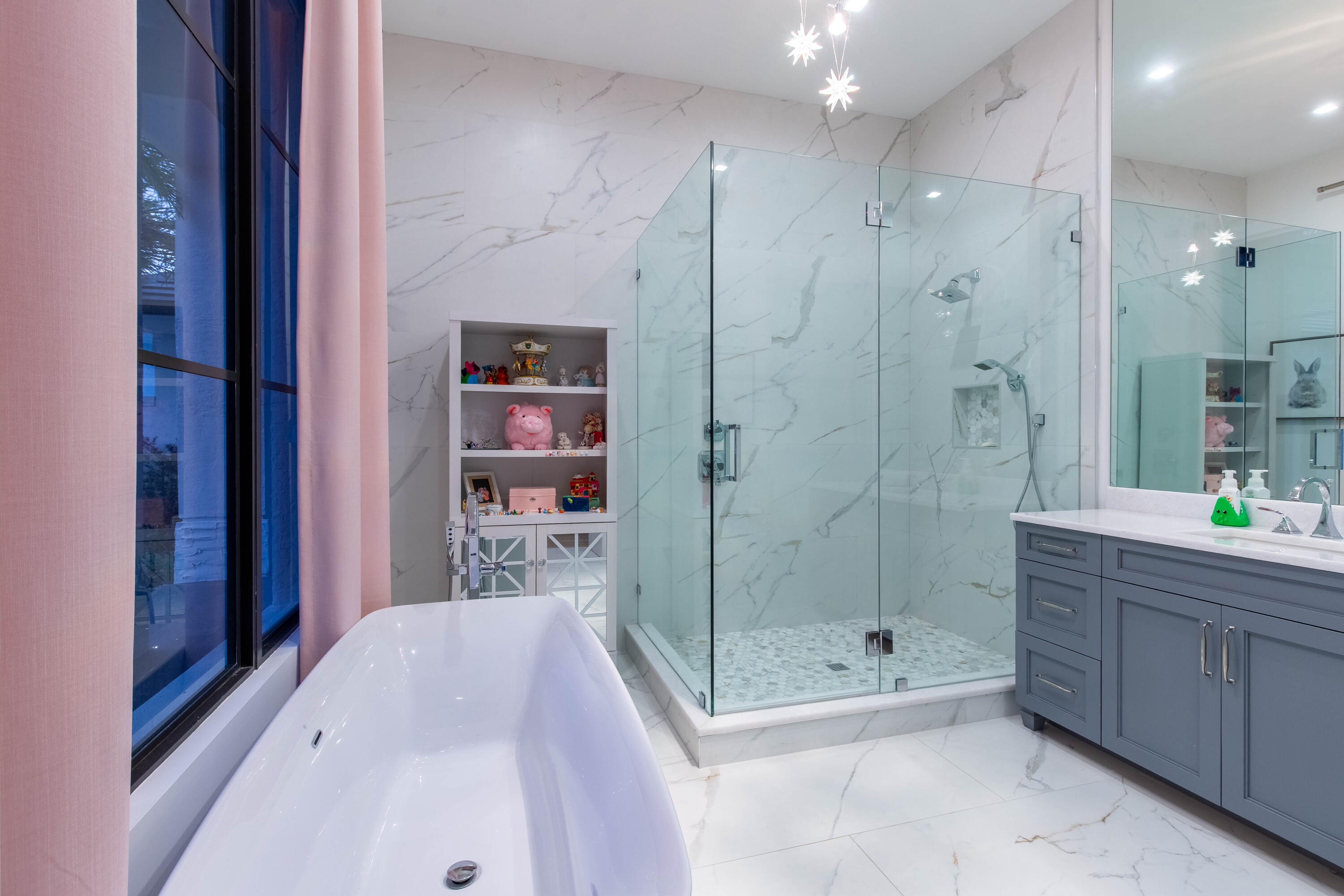 BREAKERS WEST 8 - Residential