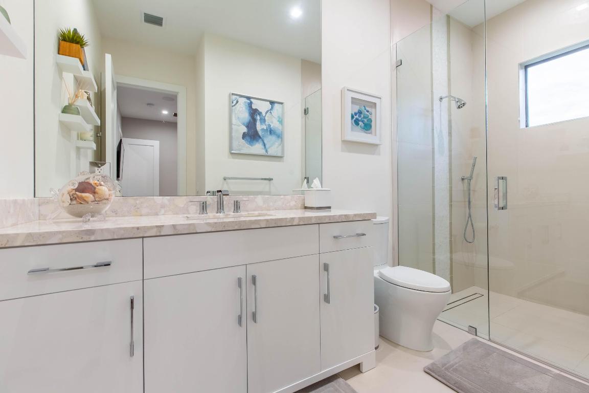 BREAKERS WEST 8 - Residential