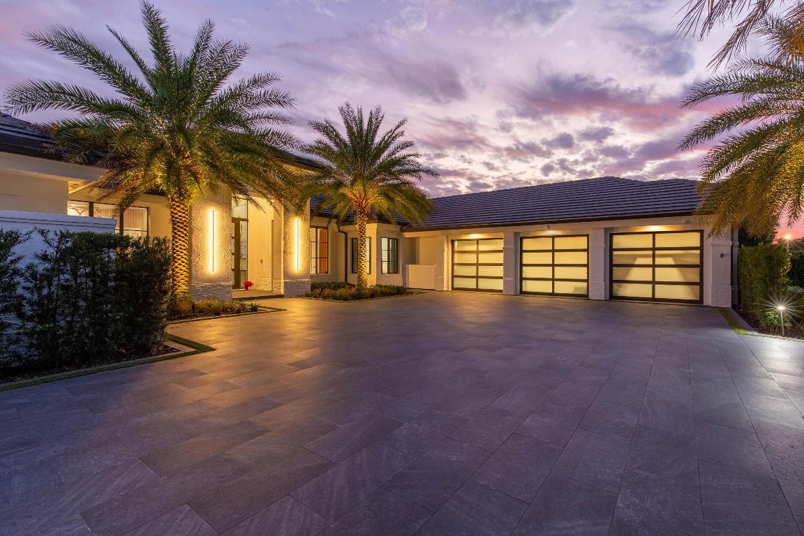 BREAKERS WEST 8 - Residential