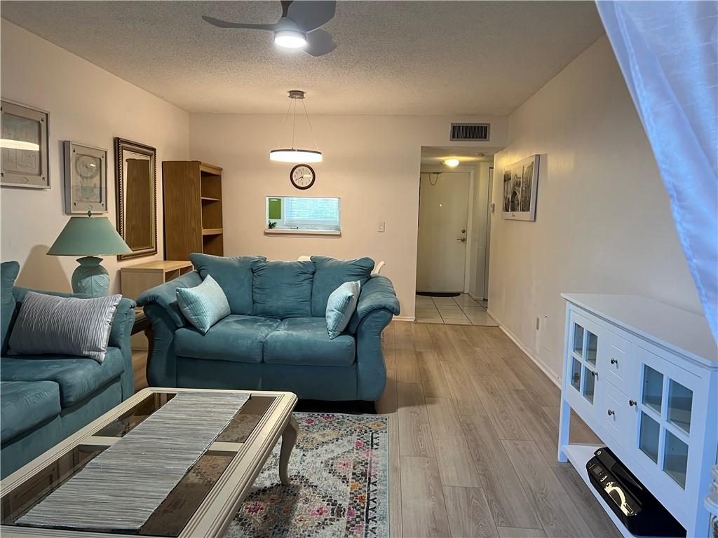 QUAIL RUN OF SUNRISE - Residential