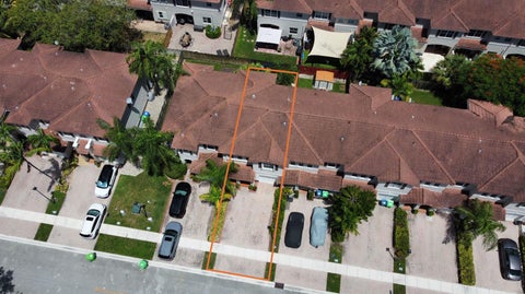 Tiny photo for 135 RIVERWALK Circle, Sunrise, FL 33326 (MLS # B26074985)