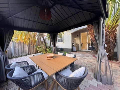 Tiny photo for 135 RIVERWALK Circle, Sunrise, FL 33326 (MLS # B26074985)