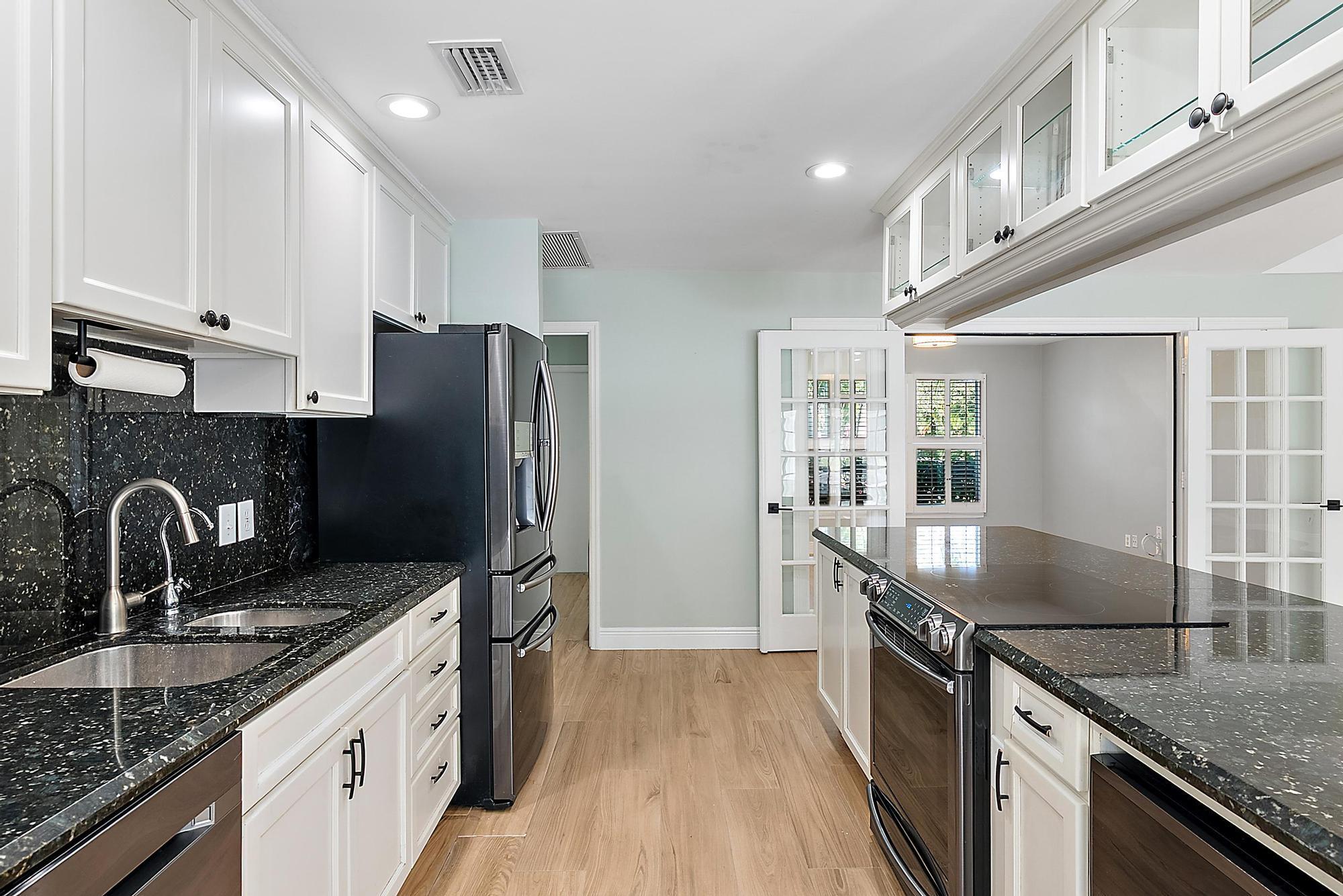 FOX RUN - Residential Lease