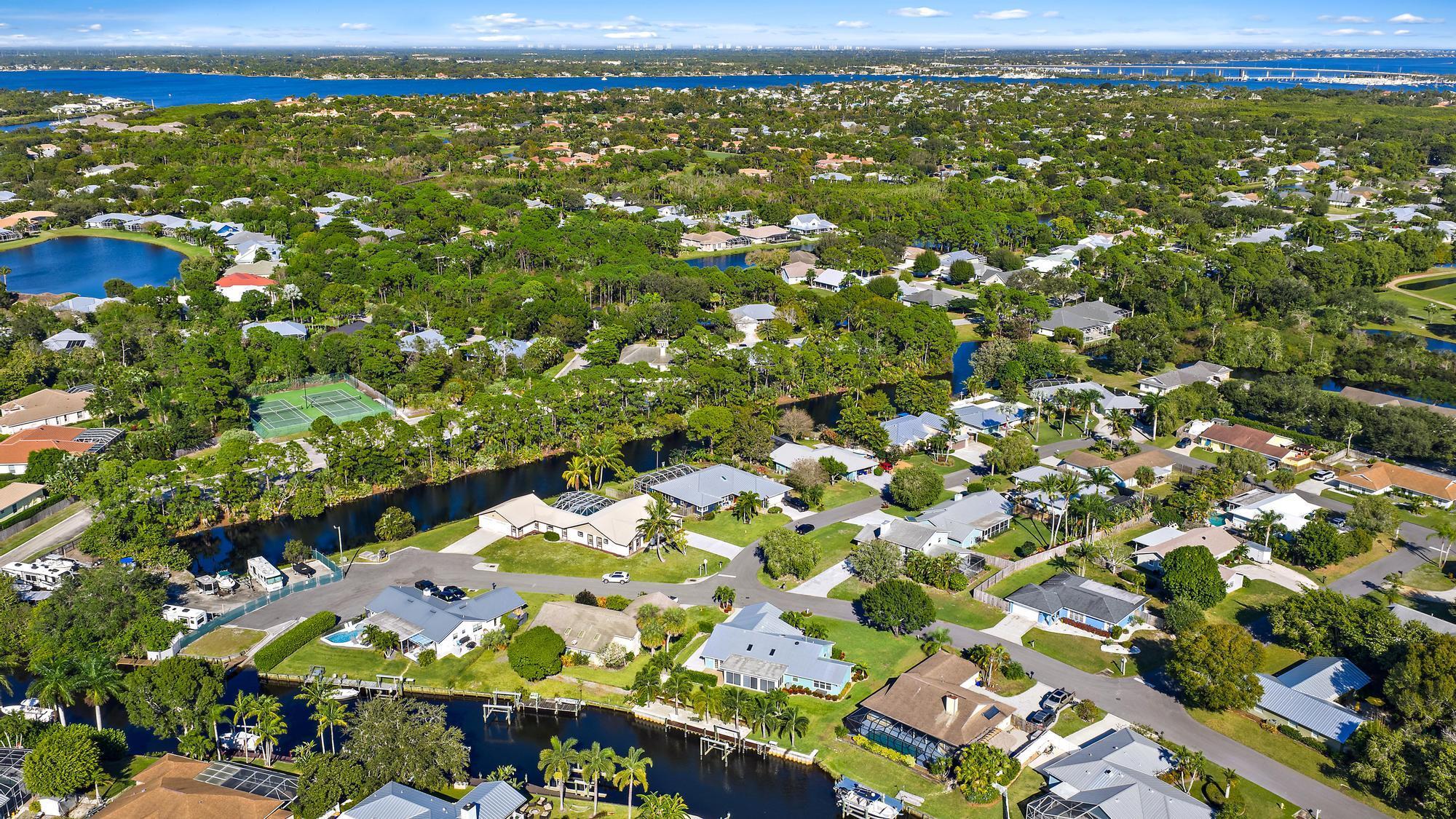 FOX RUN - Residential Lease