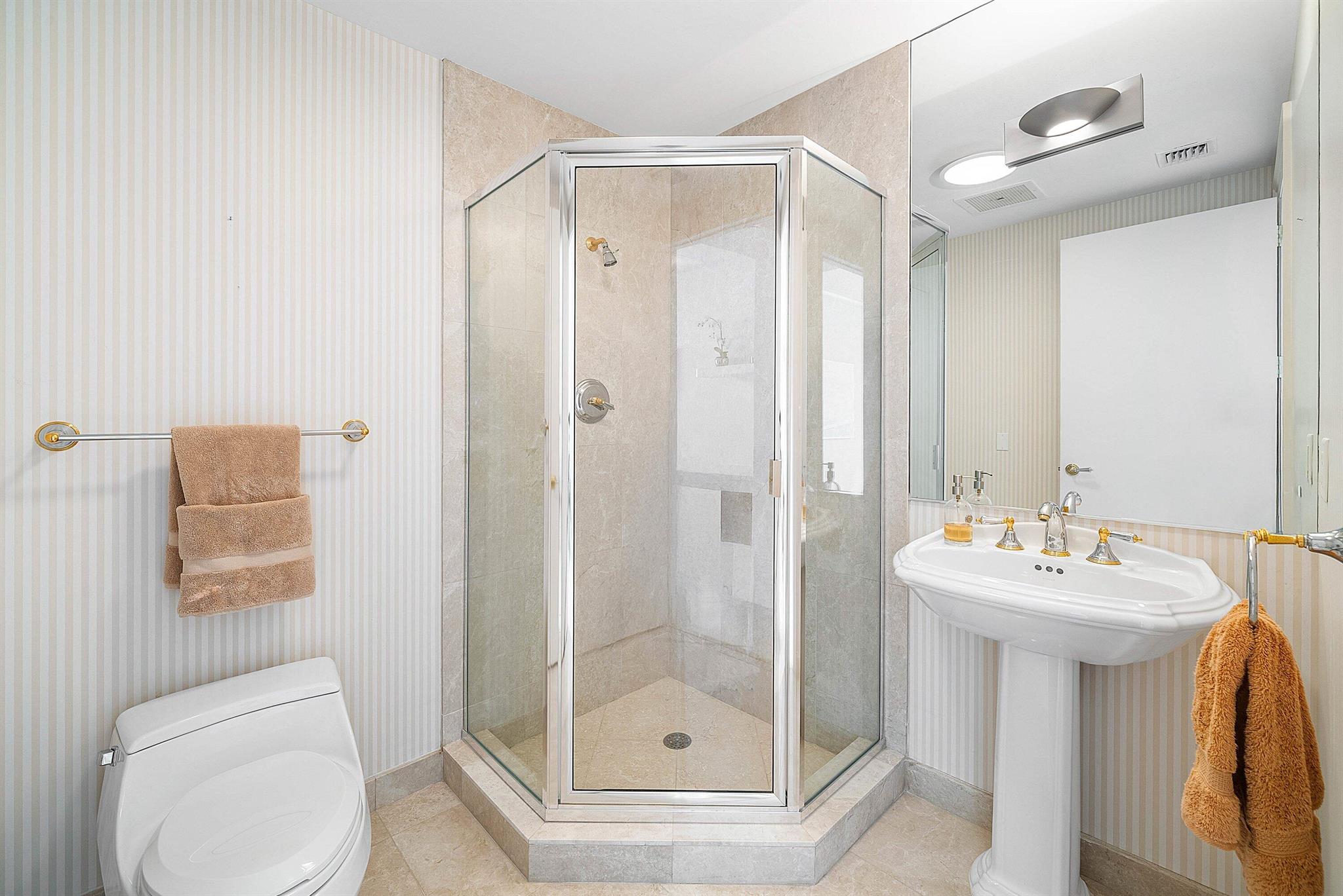 MIZNER GRAND CONDO - Residential