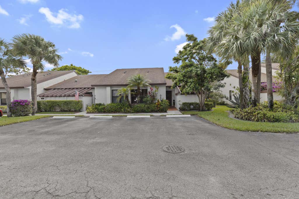 Photo of 3646 English Road #D, Lake Worth, FL 33467 (MLS # R11089681)