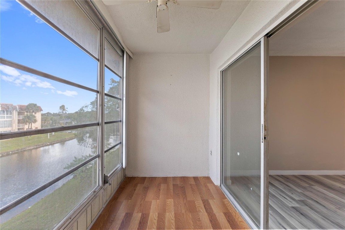 sunrise lakes phase 3 - Residential