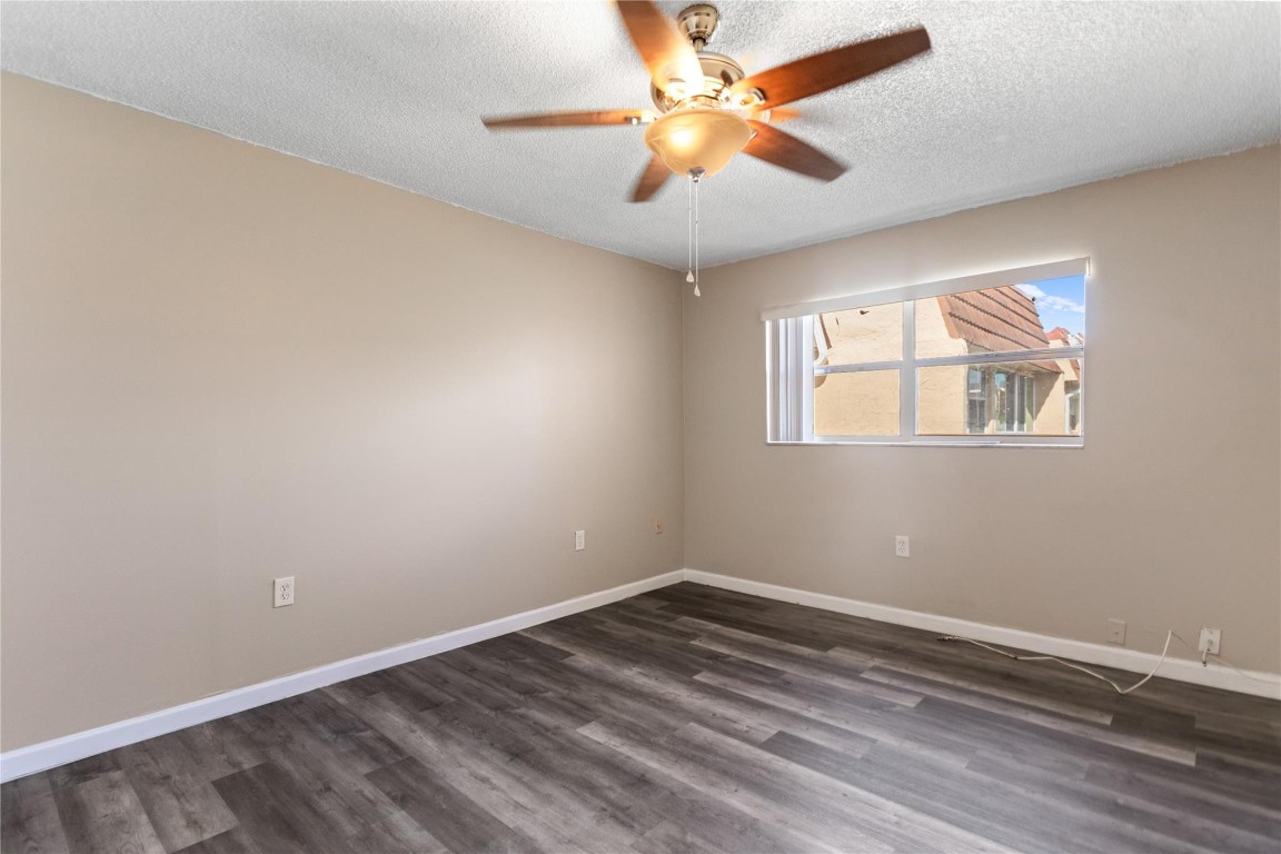 sunrise lakes phase 3 - Residential