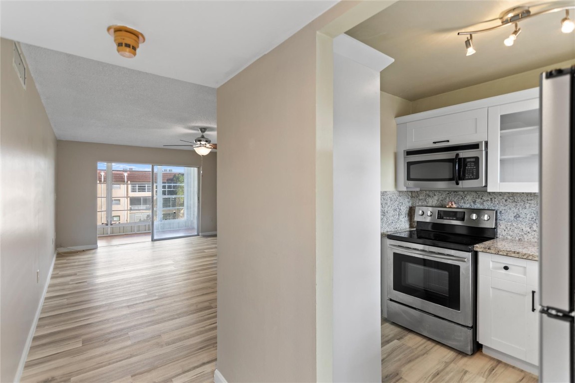 sunrise lakes phase 3 - Residential