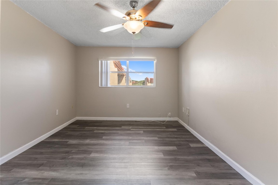 sunrise lakes phase 3 - Residential