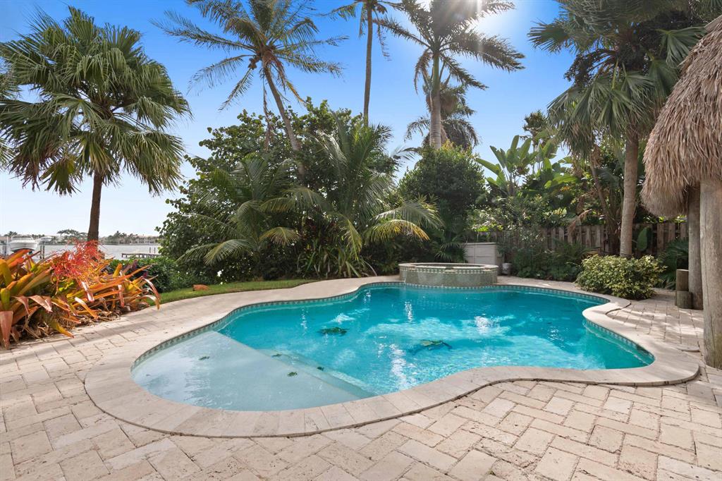 Yachtmans Cove - Residential