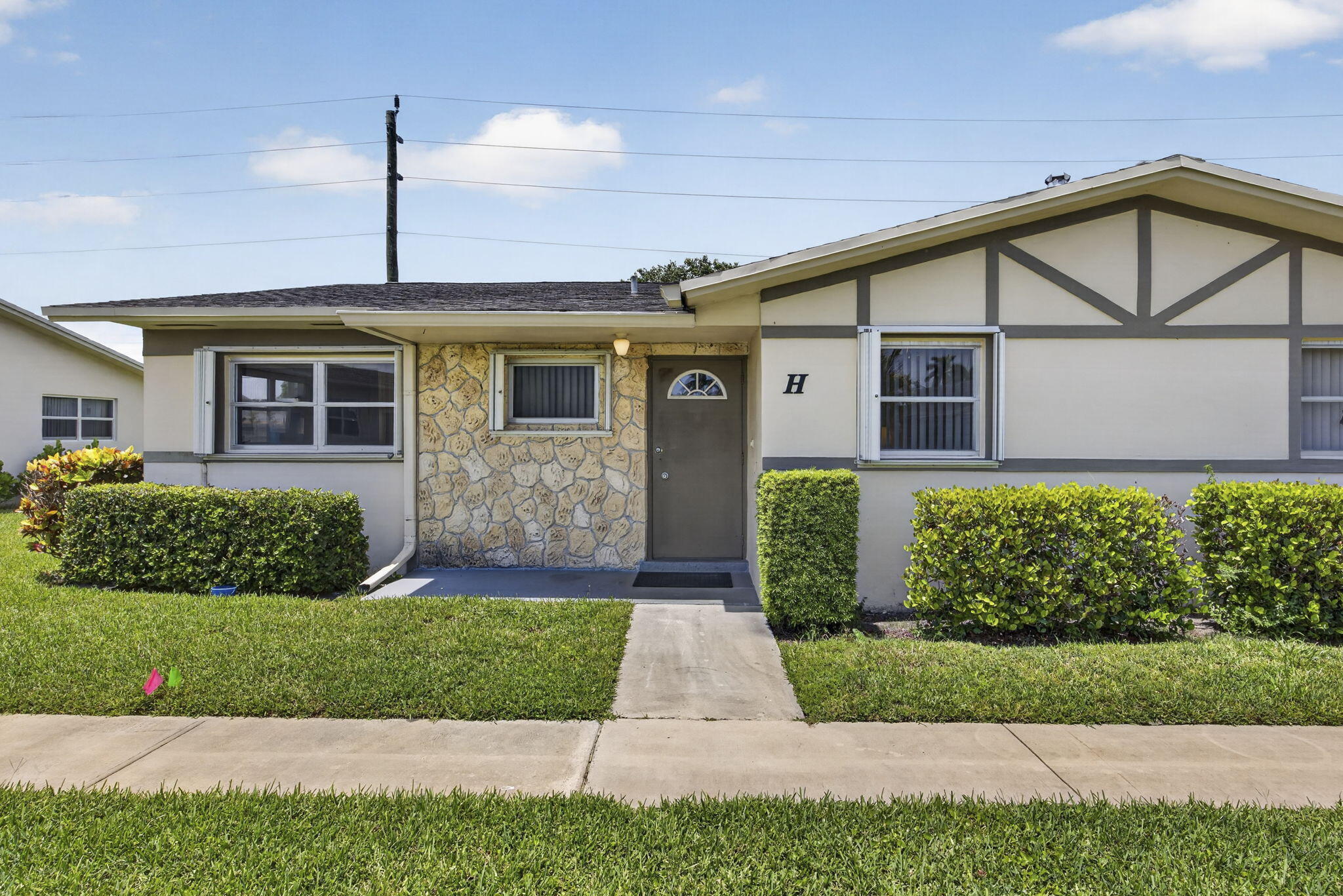 2521 Emory Drive W