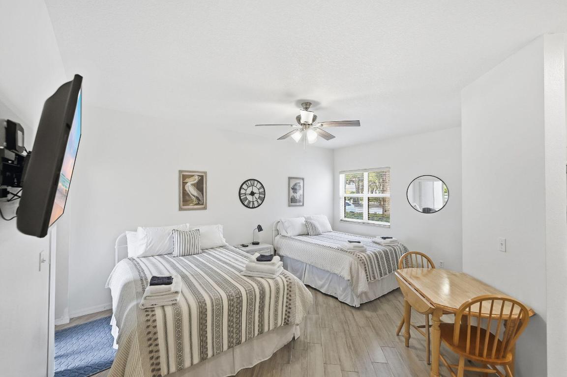 GOLF VILLAS CONDOMINIUM - Residential