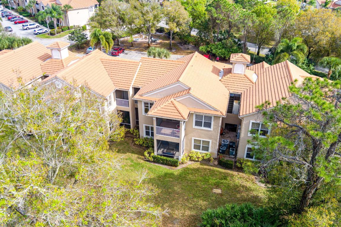 GOLF VILLAS CONDOMINIUM - Residential