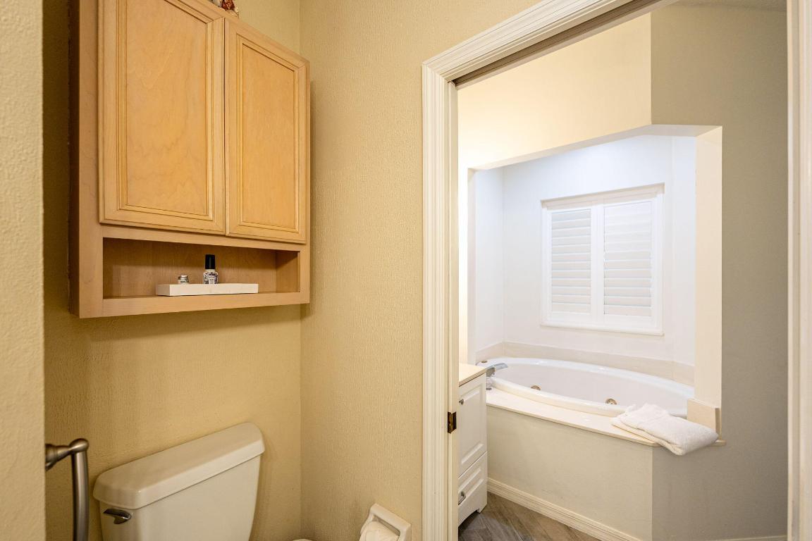 GOLF VILLAS CONDOMINIUM - Residential