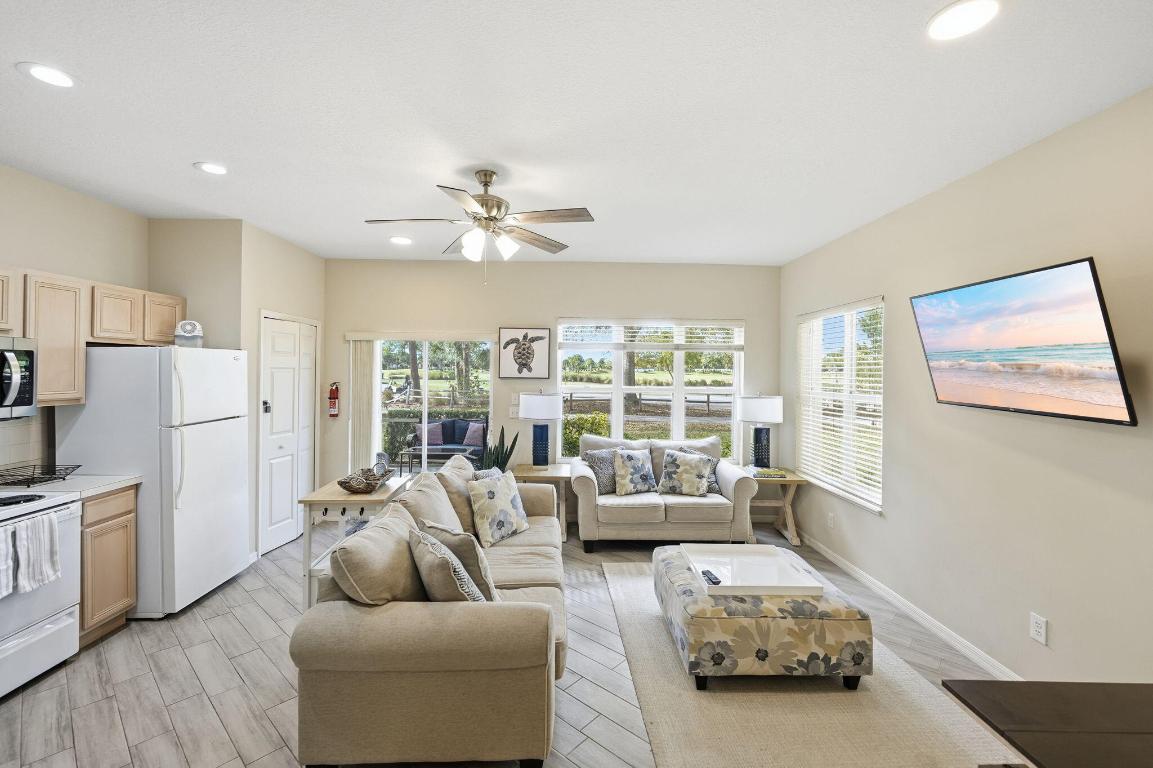 GOLF VILLAS CONDOMINIUM - Residential