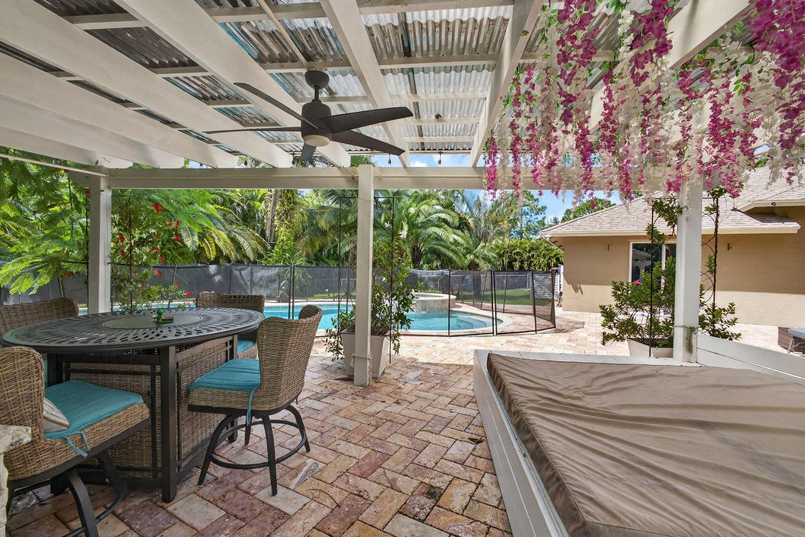 The Acreage - Residential