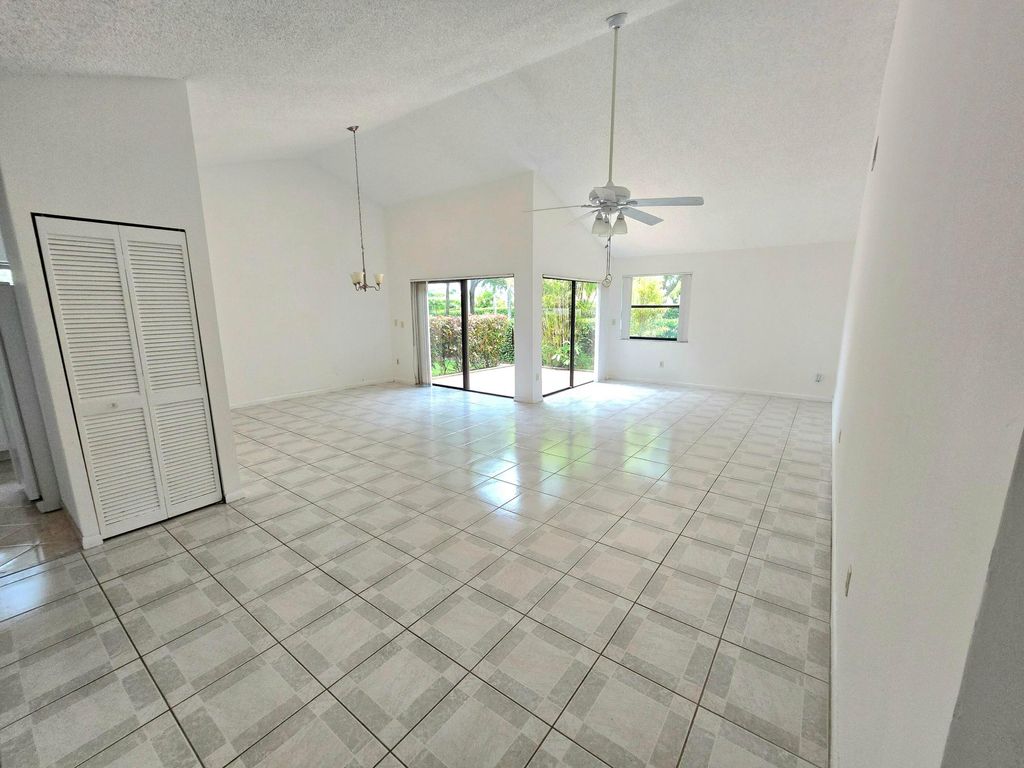 Photo of 20975 Del Casa Drive, Boca Raton, FL 33433 (MLS # R11091099)