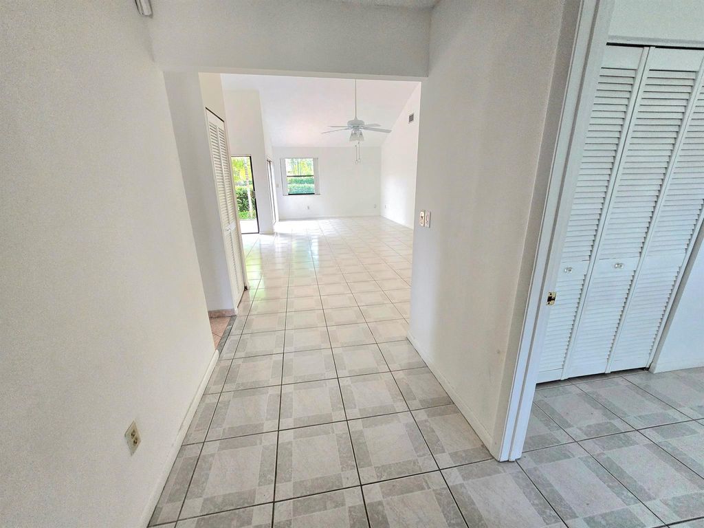 Photo of 20975 Del Casa Drive, Boca Raton, FL 33433 (MLS # R11091099)