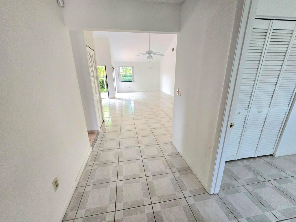 Photo of 20975 Del Casa Drive, Boca Raton, FL 33433 (MLS # R11091099)