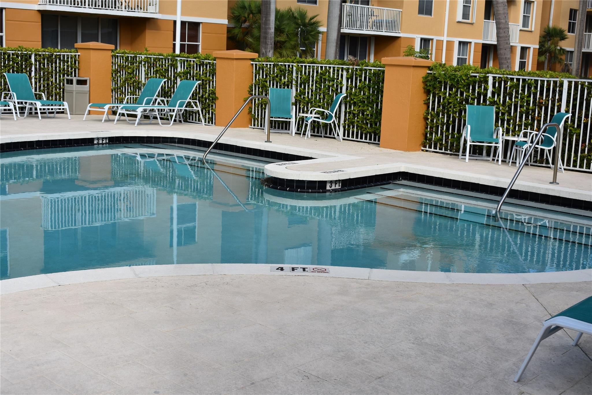 Sheridan East Condo Bldg - Residential Lease