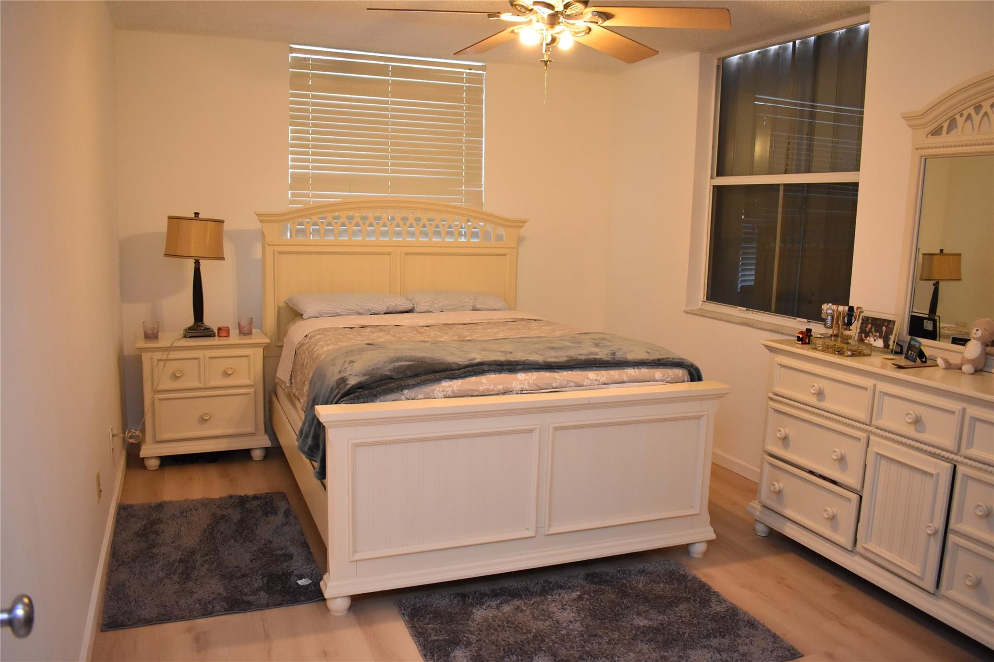 Sheridan East Condo Bldg - Residential Lease