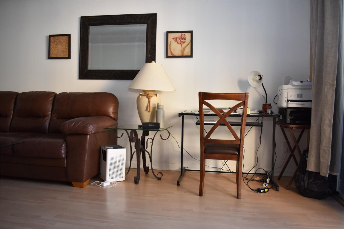 Sheridan East Condo Bldg - Residential Lease