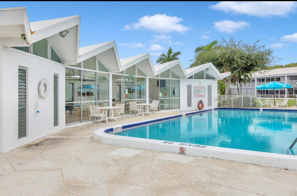 BLAIR HOUSE CONDO A - Residential Lease