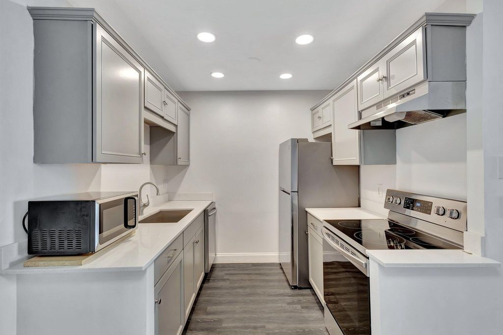 Photo of 1500 N Congress Avenue #B51, West Palm Beach, FL 33401 (MLS # R11067926)