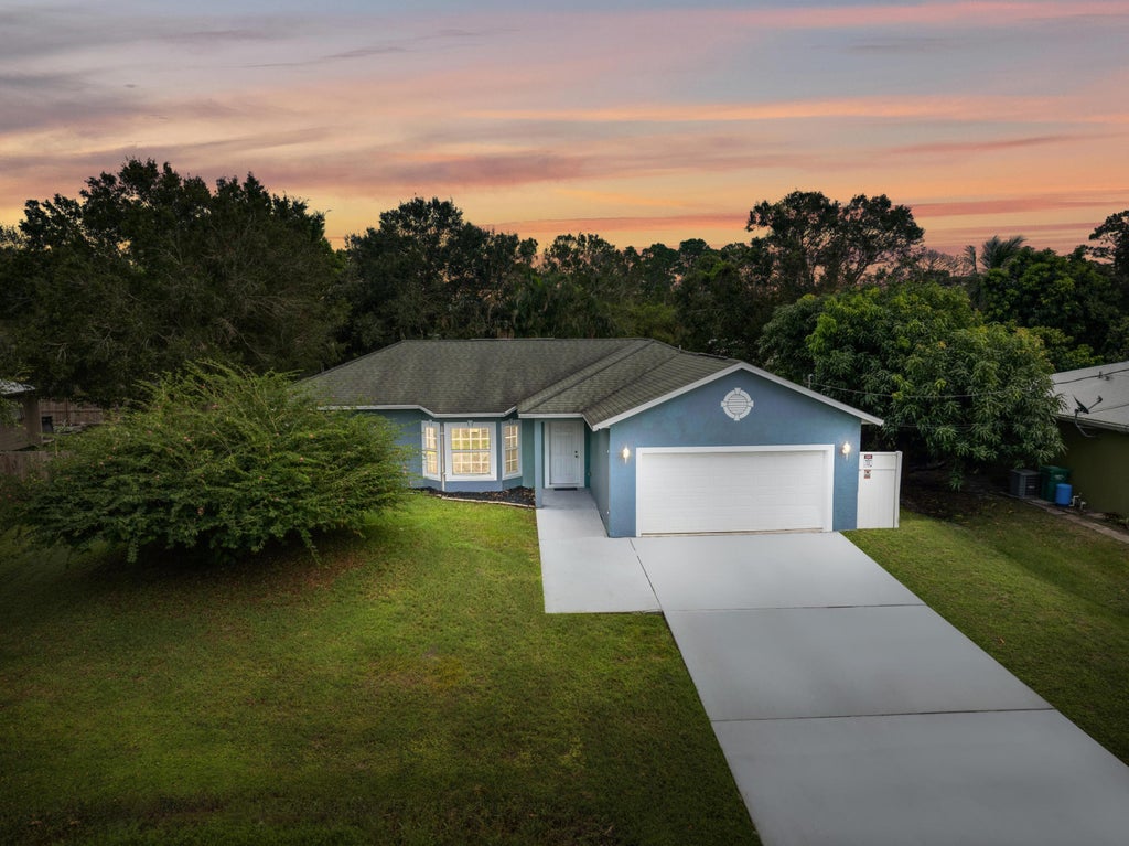 Photo of 5802 Myrtle Drive, Fort Pierce, FL 34982 (MLS # R11014121)