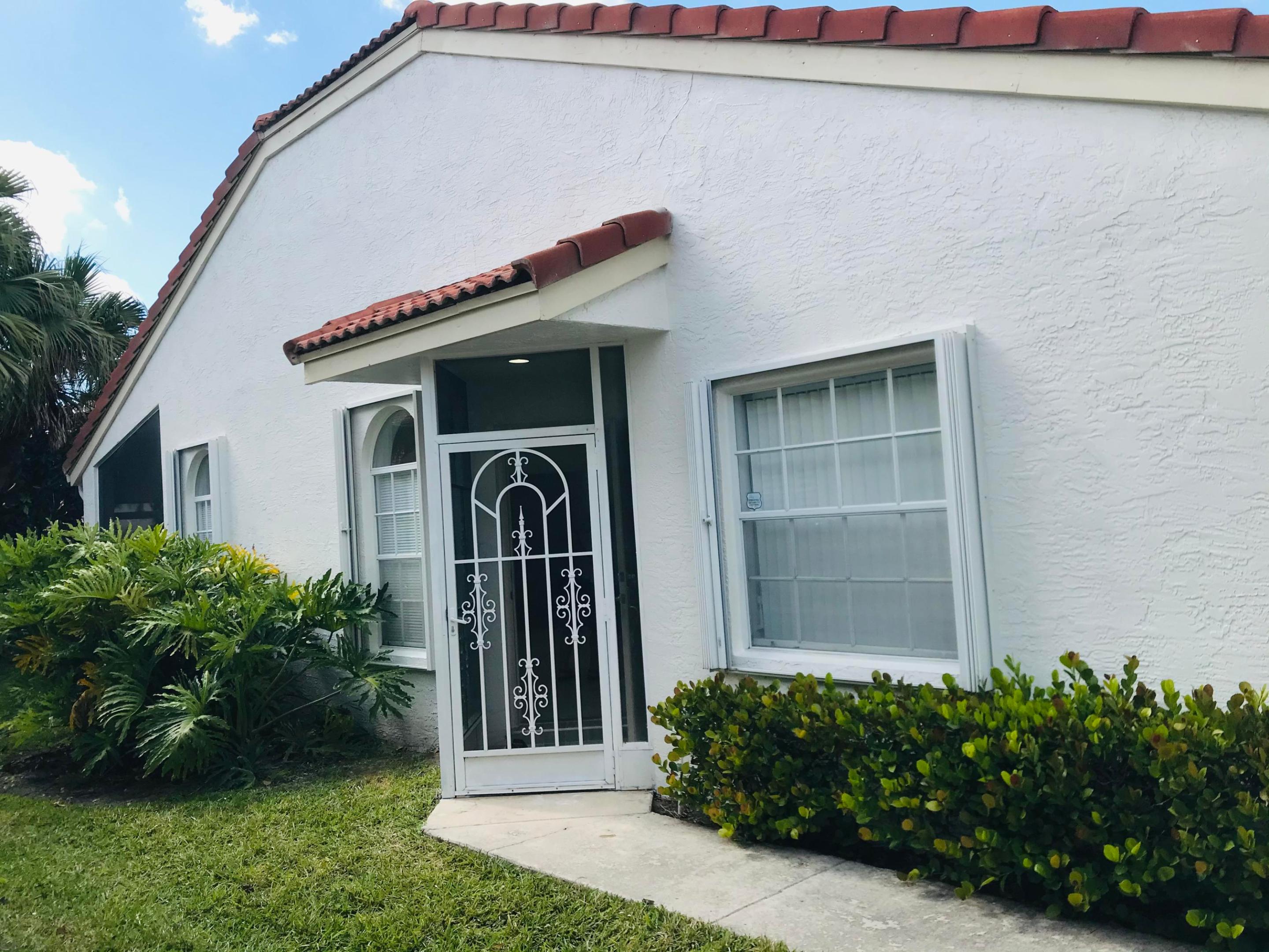 FLORAL LAKES - Residential