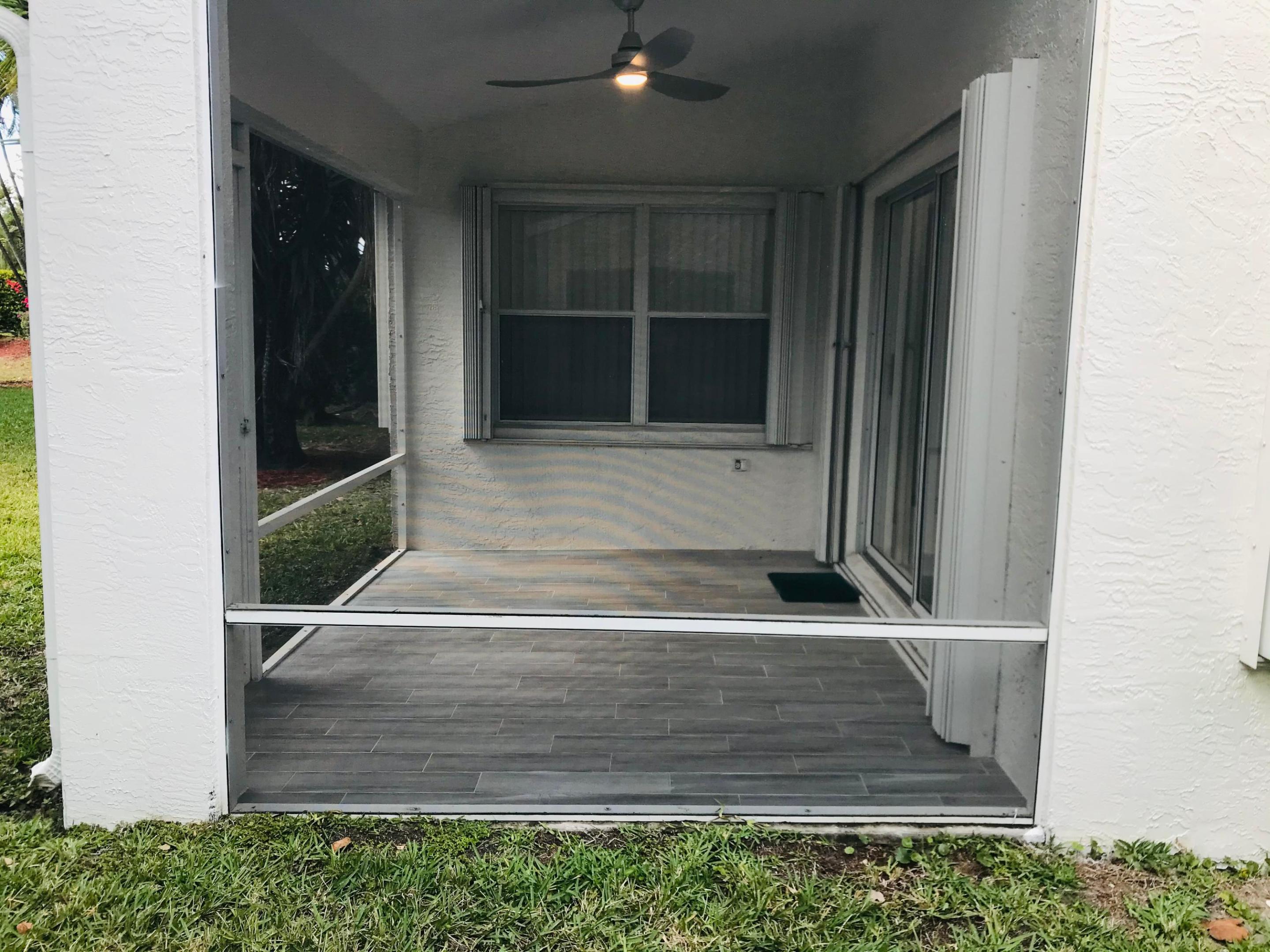 FLORAL LAKES - Residential