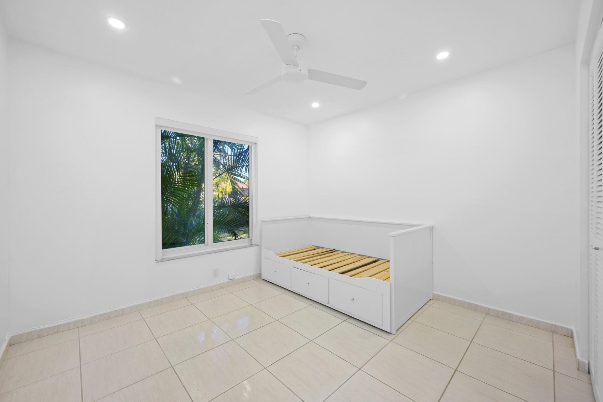 Glen Cove West Sec 01 - Residential Lease