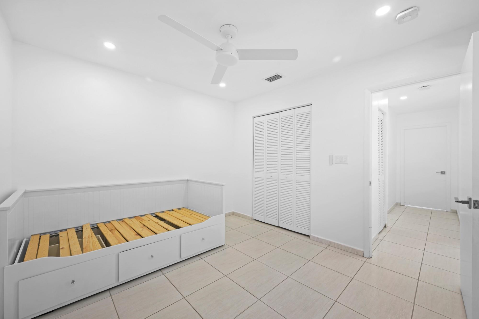 Glen Cove West Sec 01 - Residential Lease