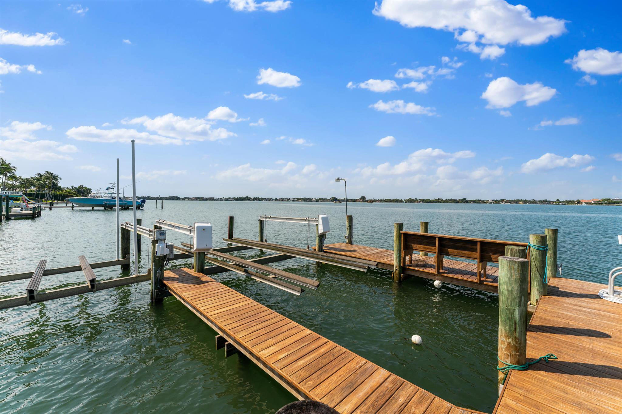 BAY HARBOR - Residential