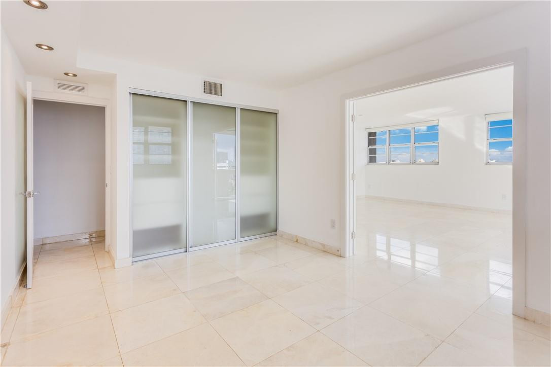 South Bay Club - Residential Lease