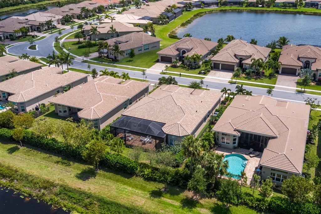 Valencia Cove - Residential