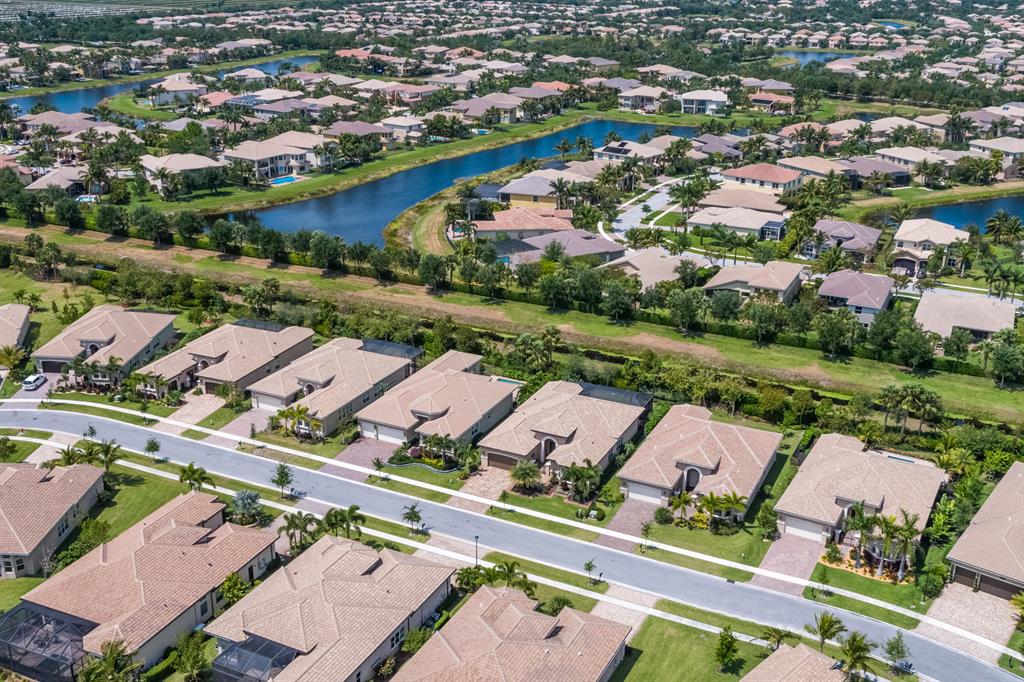 Valencia Cove - Residential